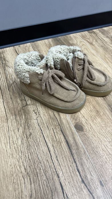 Черевички угги Зара