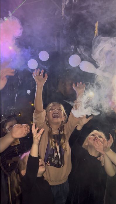 Шоу мильних Бульбашок, Аніматор