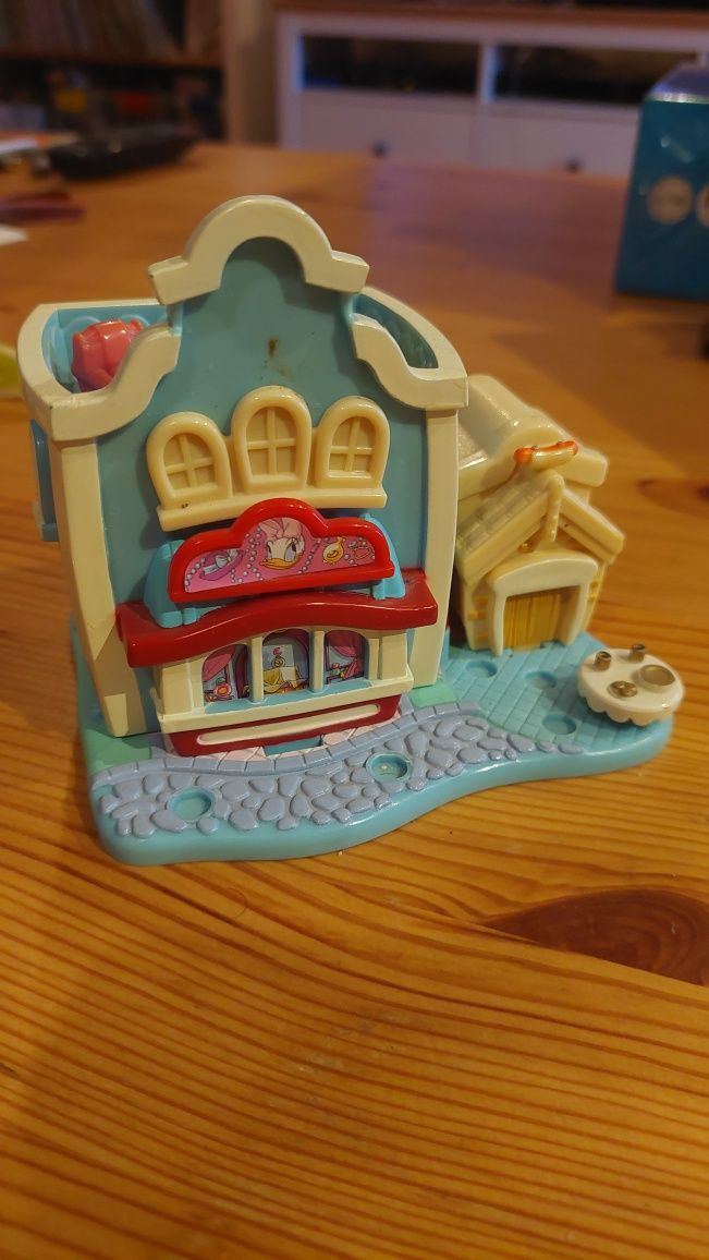 Polly Pocket Daisy's Boutique 1996 with original Minnie