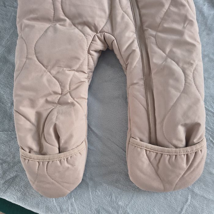 Kombinezon zimowy beżowy