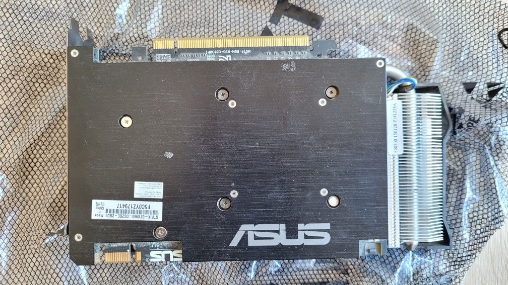 Asus GeForce GTX 960 2GB DDR5 (Uszkodzona)