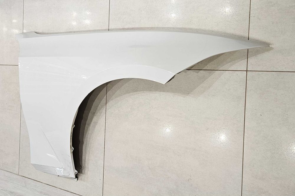 Błotnik prawy BMW G20 apinweiss 300 oryginalny