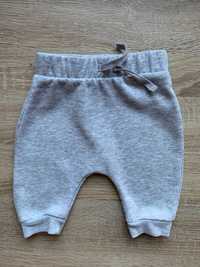 Spodnie dresowe dla niemowlaka 0-3m / newborn pants