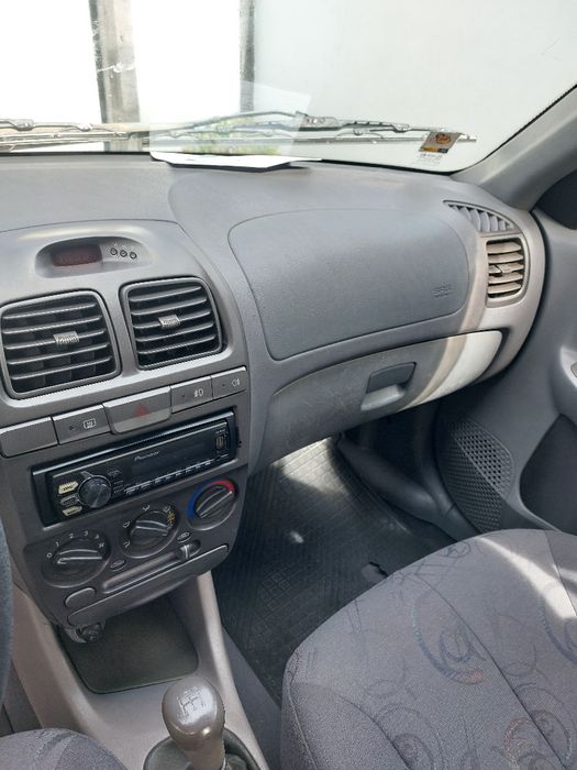 Hyundai accent 1.5 2002