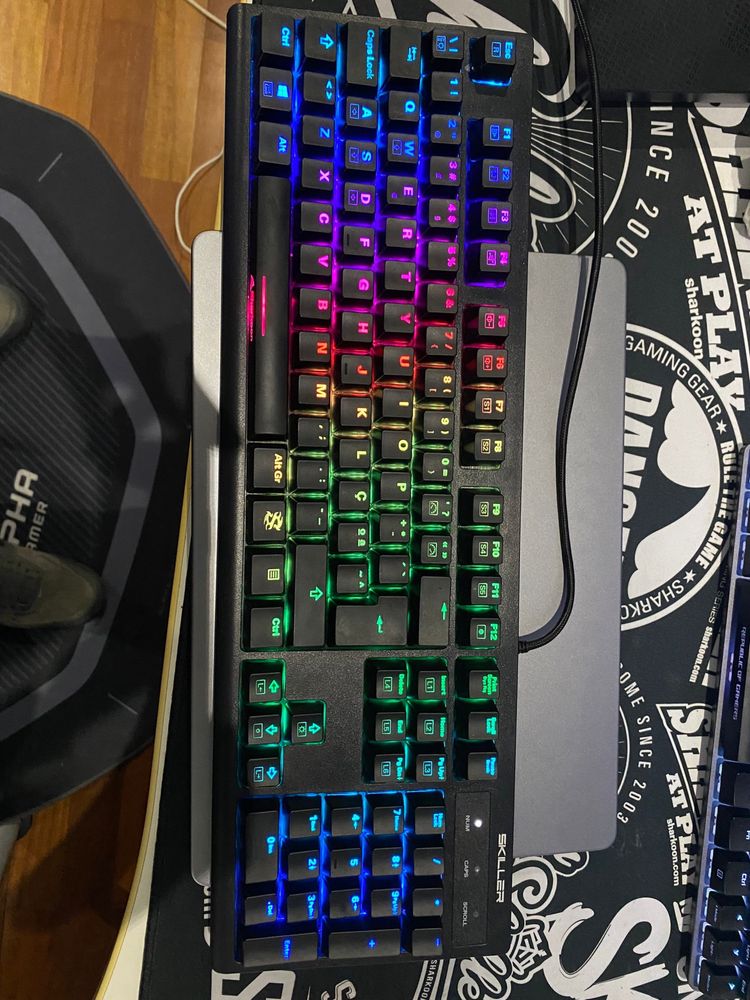 Teclado sharkoom Skiller SGK30