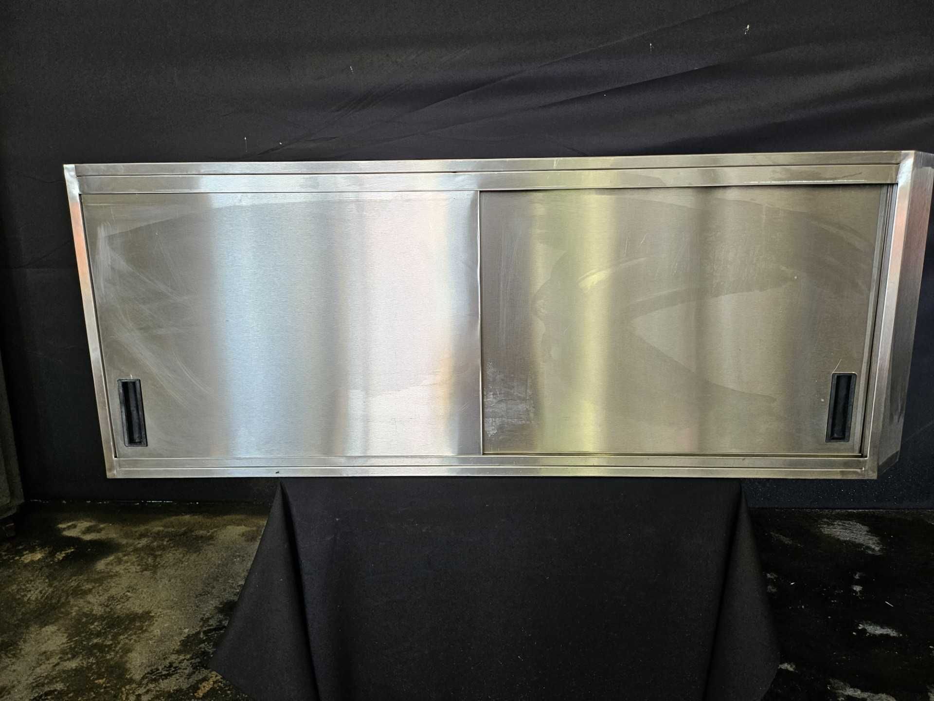 Armário de parede em inox