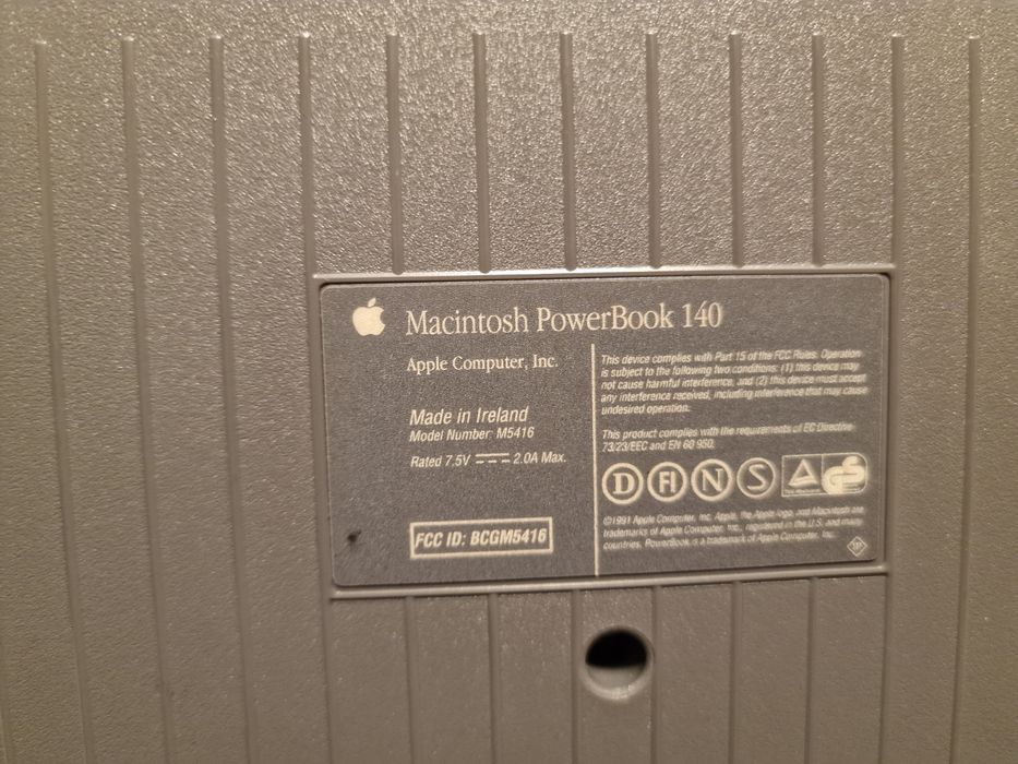 Macintosh PowerBook 140