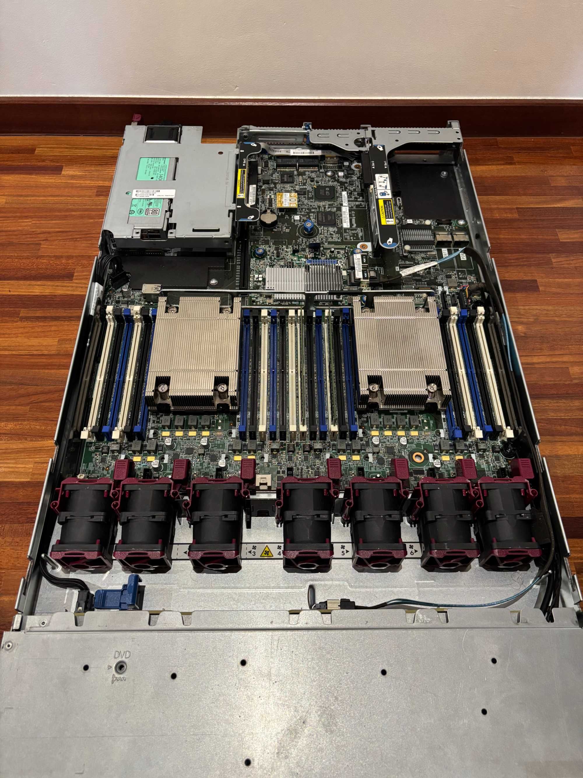 Serwer HPE DL360 G9 Gen9 TPM 4LFF 2x2620v4/2x2660v4 16GB