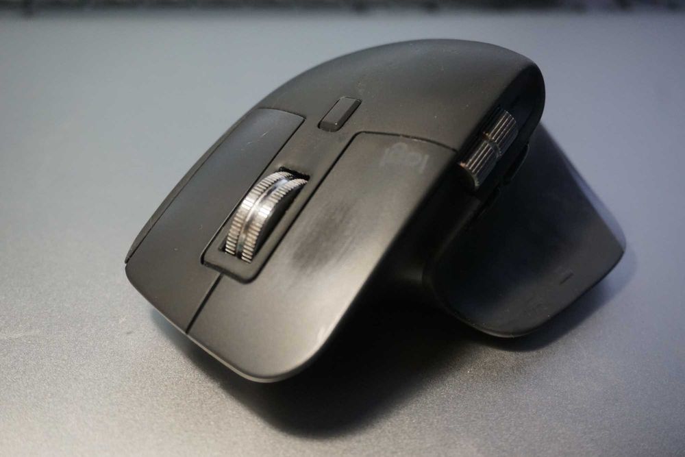 Продам мишку Logitech MX Master 3