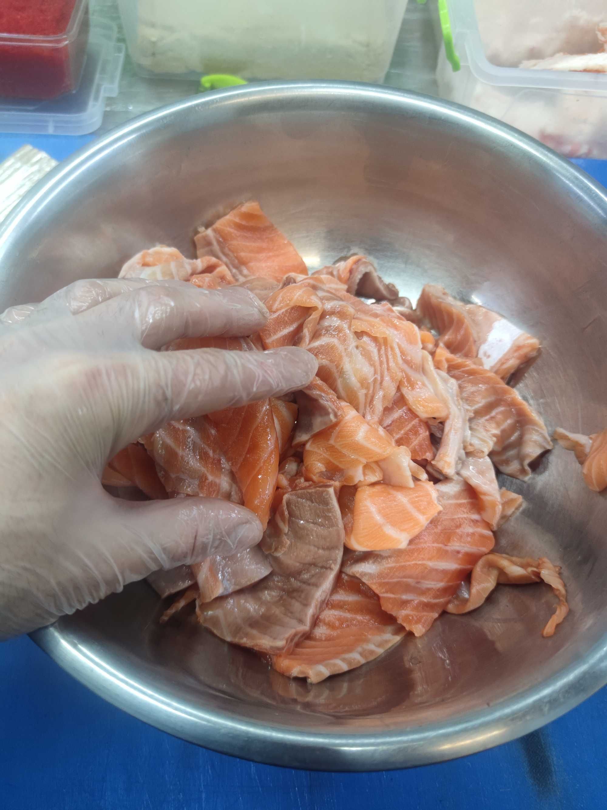 Обрезь лосося с/м без шкуры