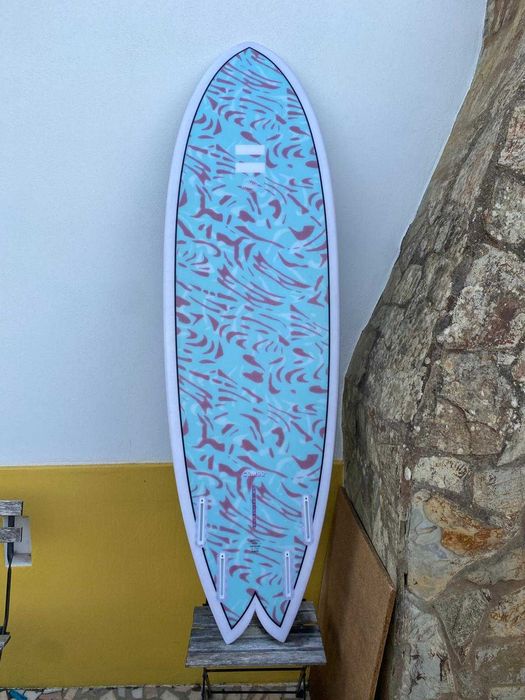 Prancha / Surboard Índio Endurance Combo 6'1ft Shapers quad keel fins