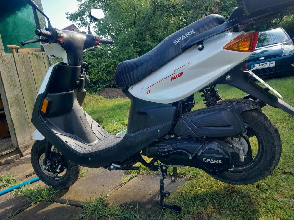 Скутер spark 110