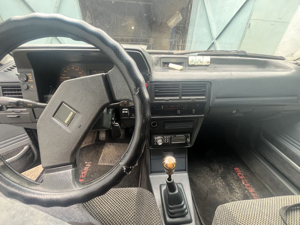 Продам mazda 323 bf (мазда 323)