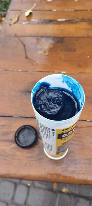 Смазка солидол синяя в тубах CAT