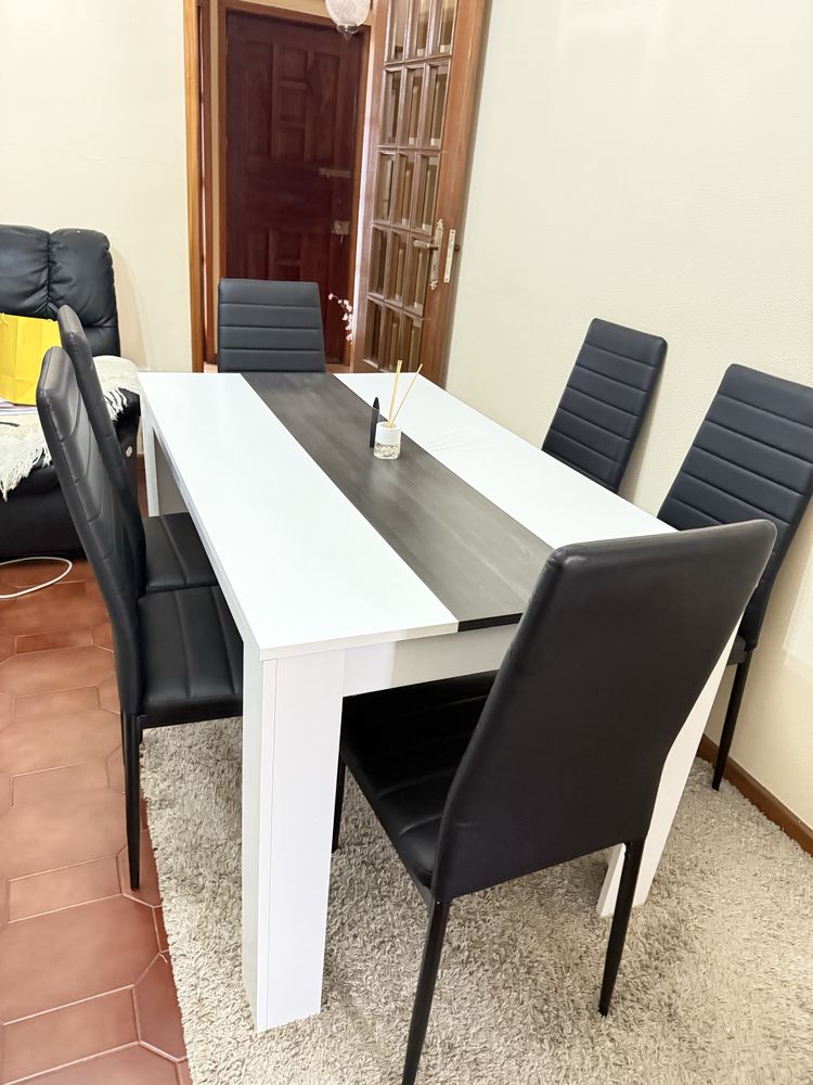 Mesa jantar com 6 cadeiras