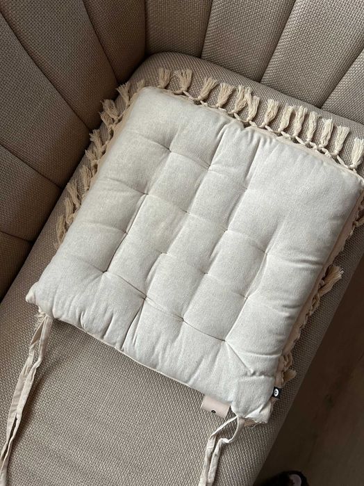 Poduszki na krzesła boho poduchy kremowe zestaw poduszek z frędzlami