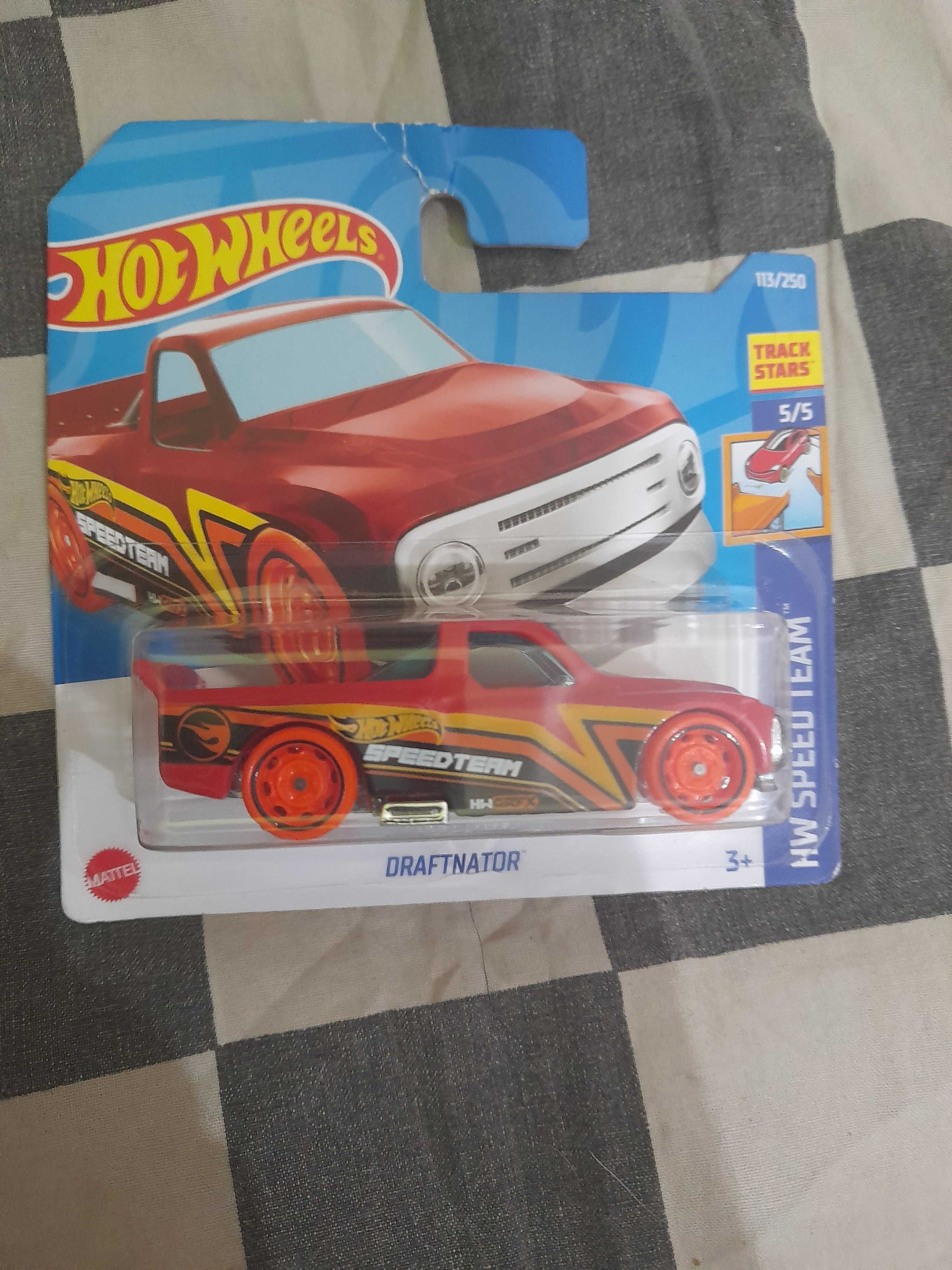 Машинки hot wheels(хотвилс)