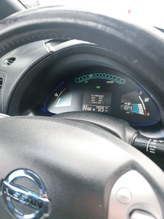 Продам машину Ніссан ліф 2016