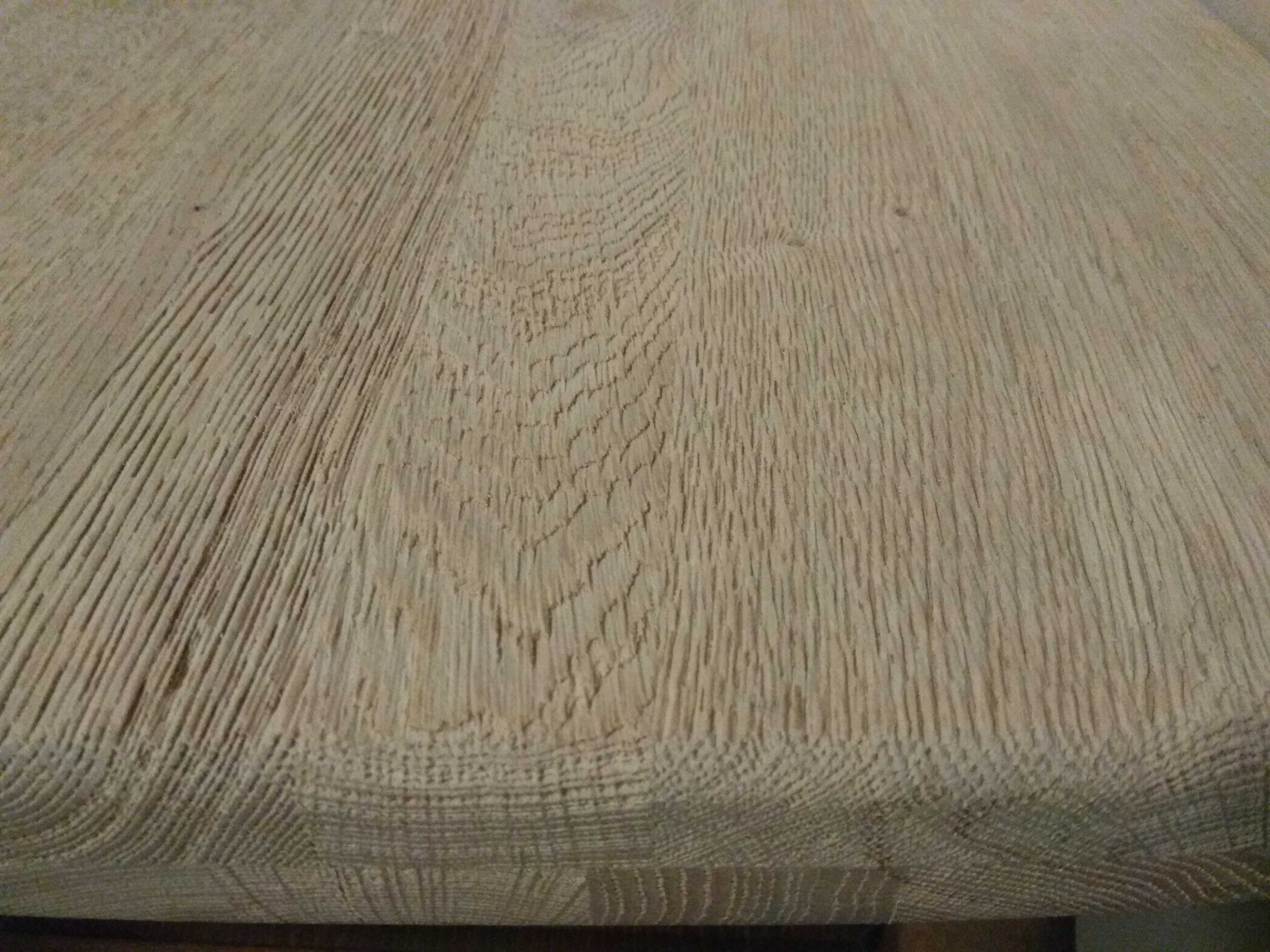 Stolik  kawowy z litego drewna