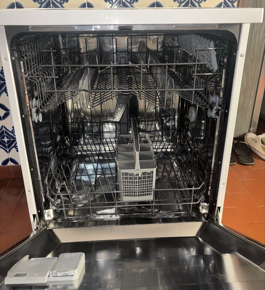 Vendo maquina de lavar loiça, como nova