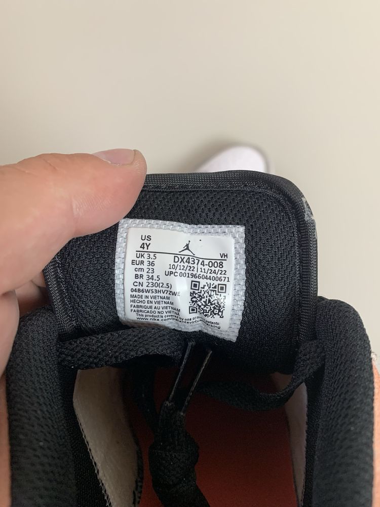 Кросівки Nike air jordan розмір 36 23 см