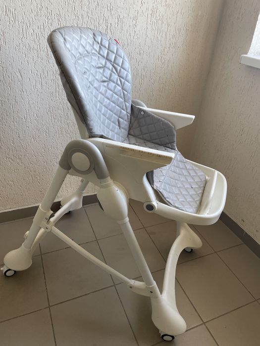 Крісло для годування Carello