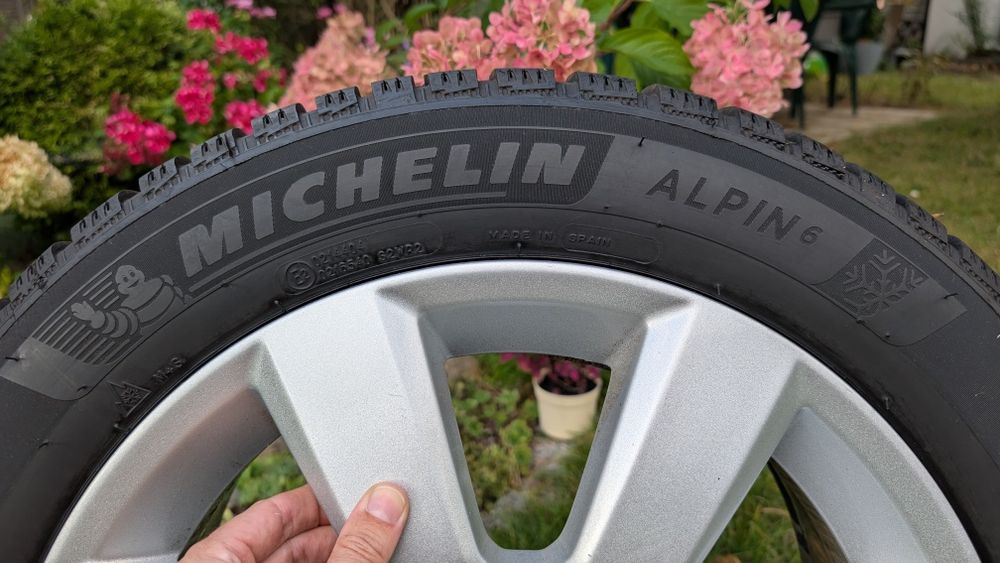 Koła zimowe Alpine 6 + oryginalne felgi aluminiowe 16 Opel