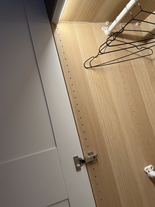 Szafa ikea beżowa trzydrzwiowa