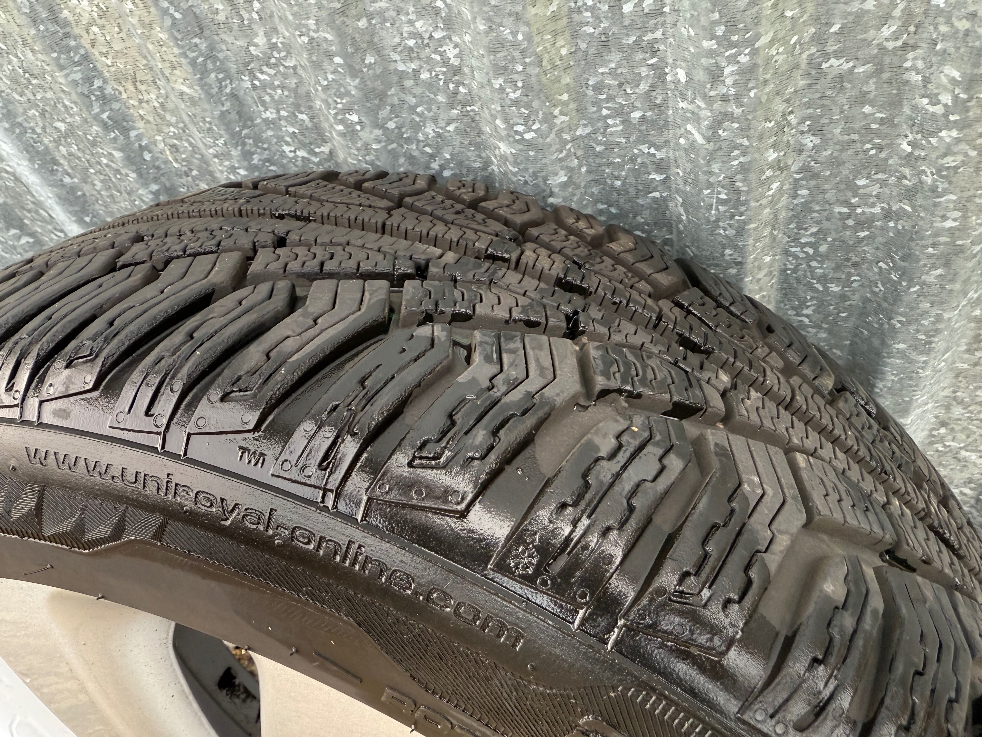 Alufelgi 5x105,17 Astra J, Mokka z oponkami zimowymi
