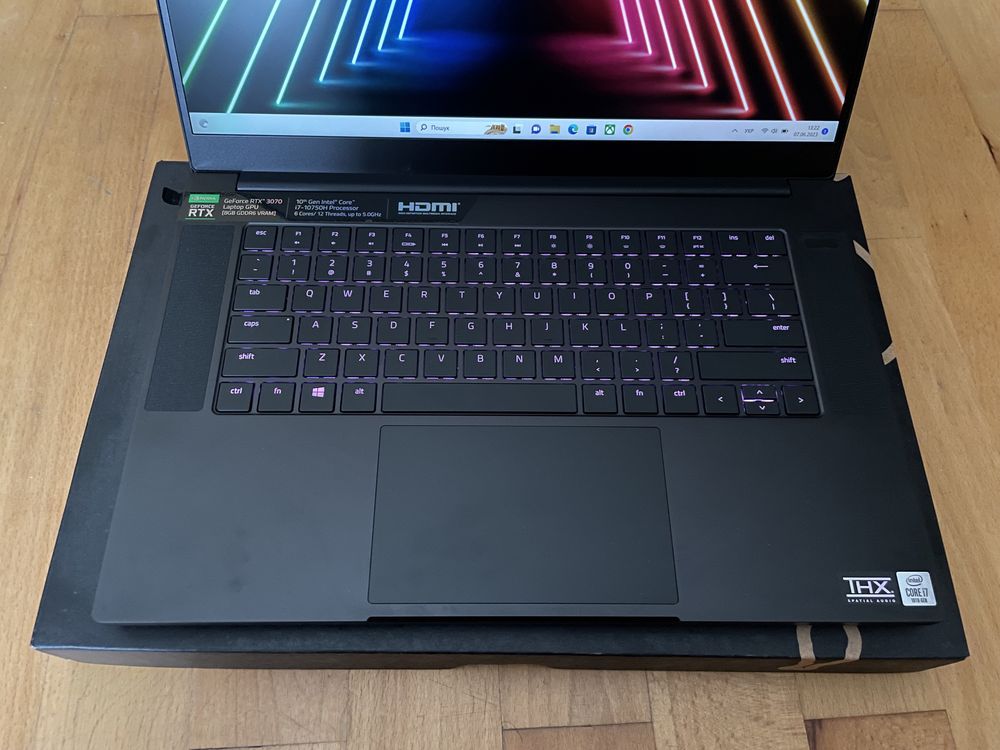 Razer Blade 15/Core i7-10750H/16GB Ram/512GB SSD/RTX 3070/ FHD 144 Hz