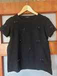 T-shirt czarny z koralikami