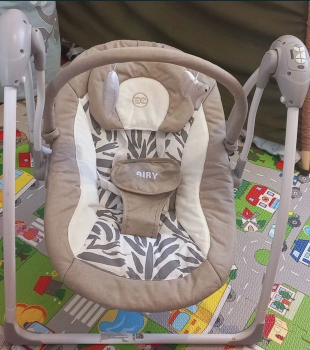 Дитяча гойдалка для немовлят