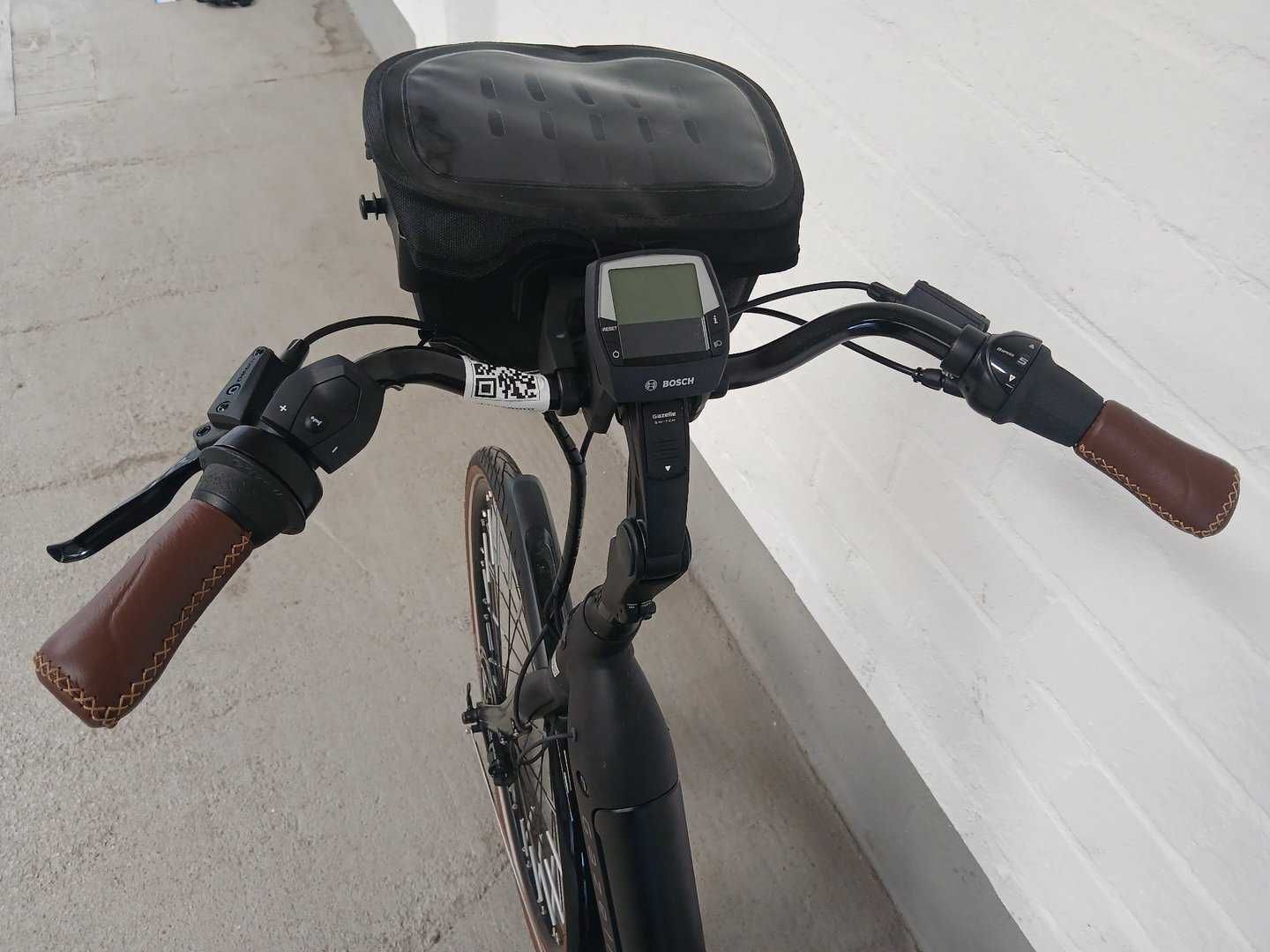 Rower elektryczny Gazelle Arroyo C8 HMB Elite Koła 28" Przebieg 200 km