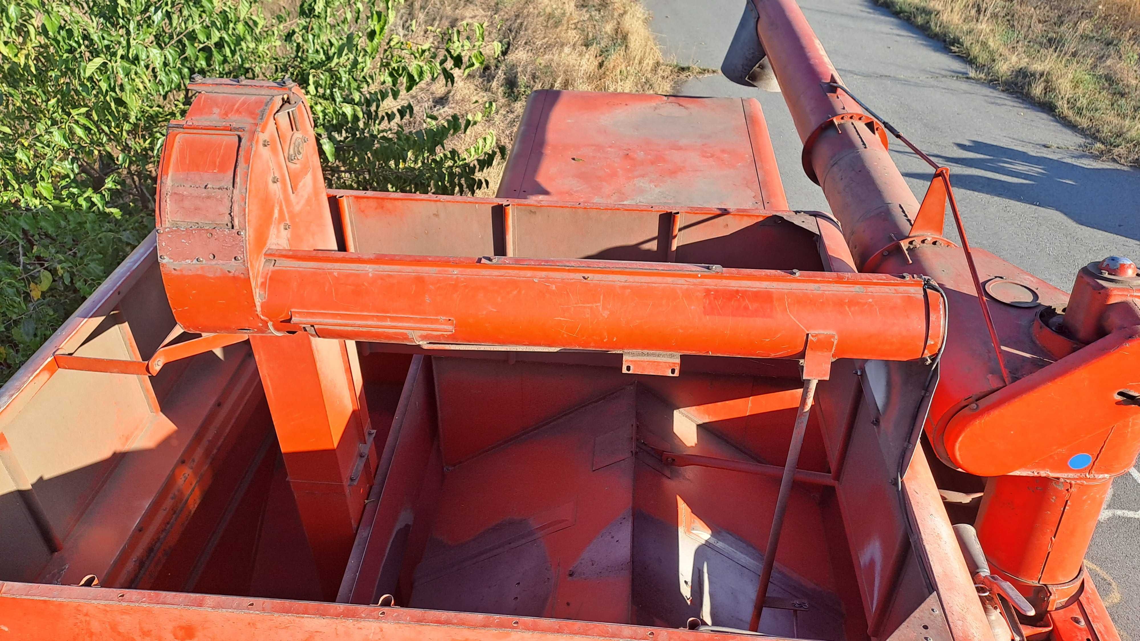Продам комбаїн Massey Ferguson 530L
