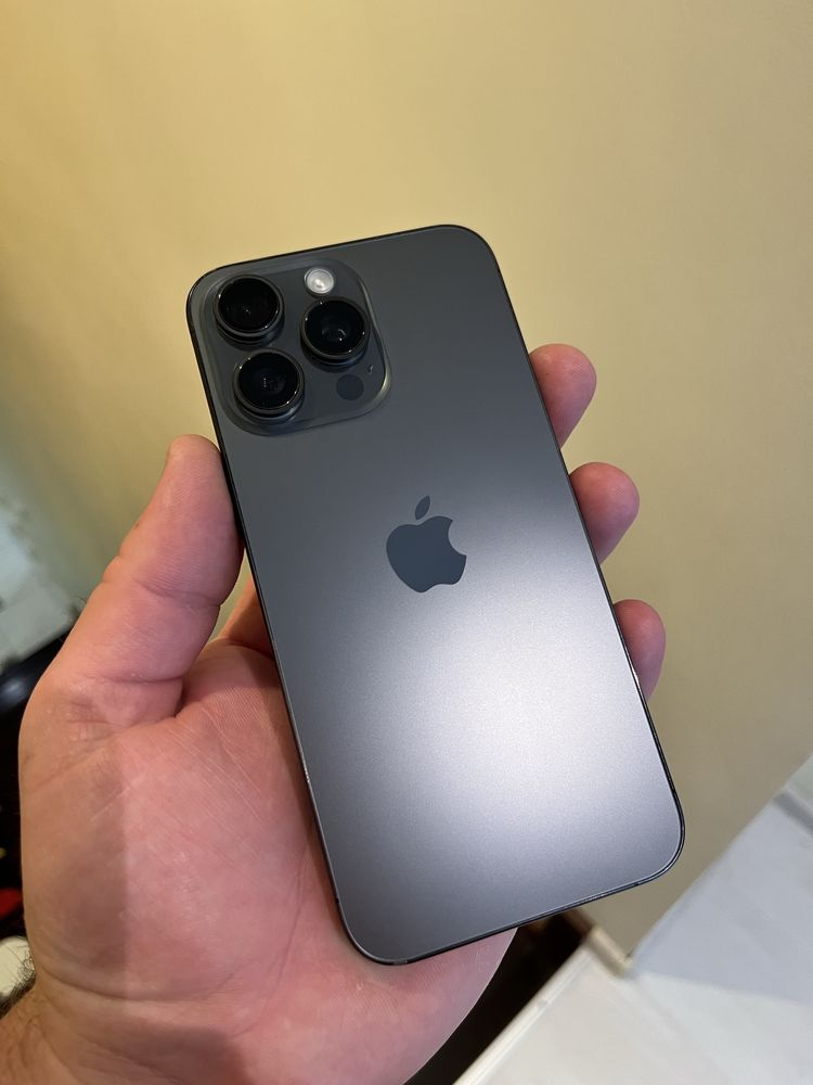 Iphone 15 pro max 256gb icloud