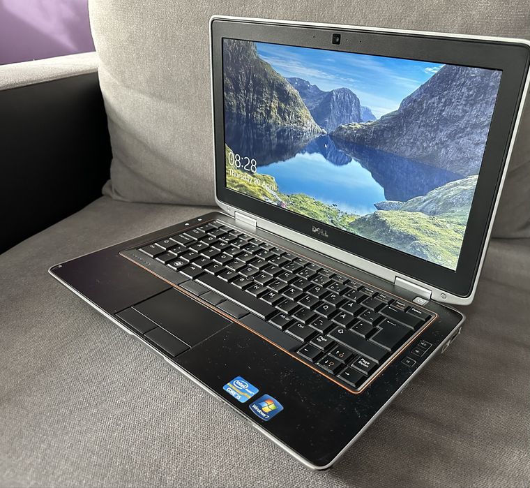 Laptop Dell Latitude E6320 13.3” Intel i5 8GB RAM 320GB HDD Win10