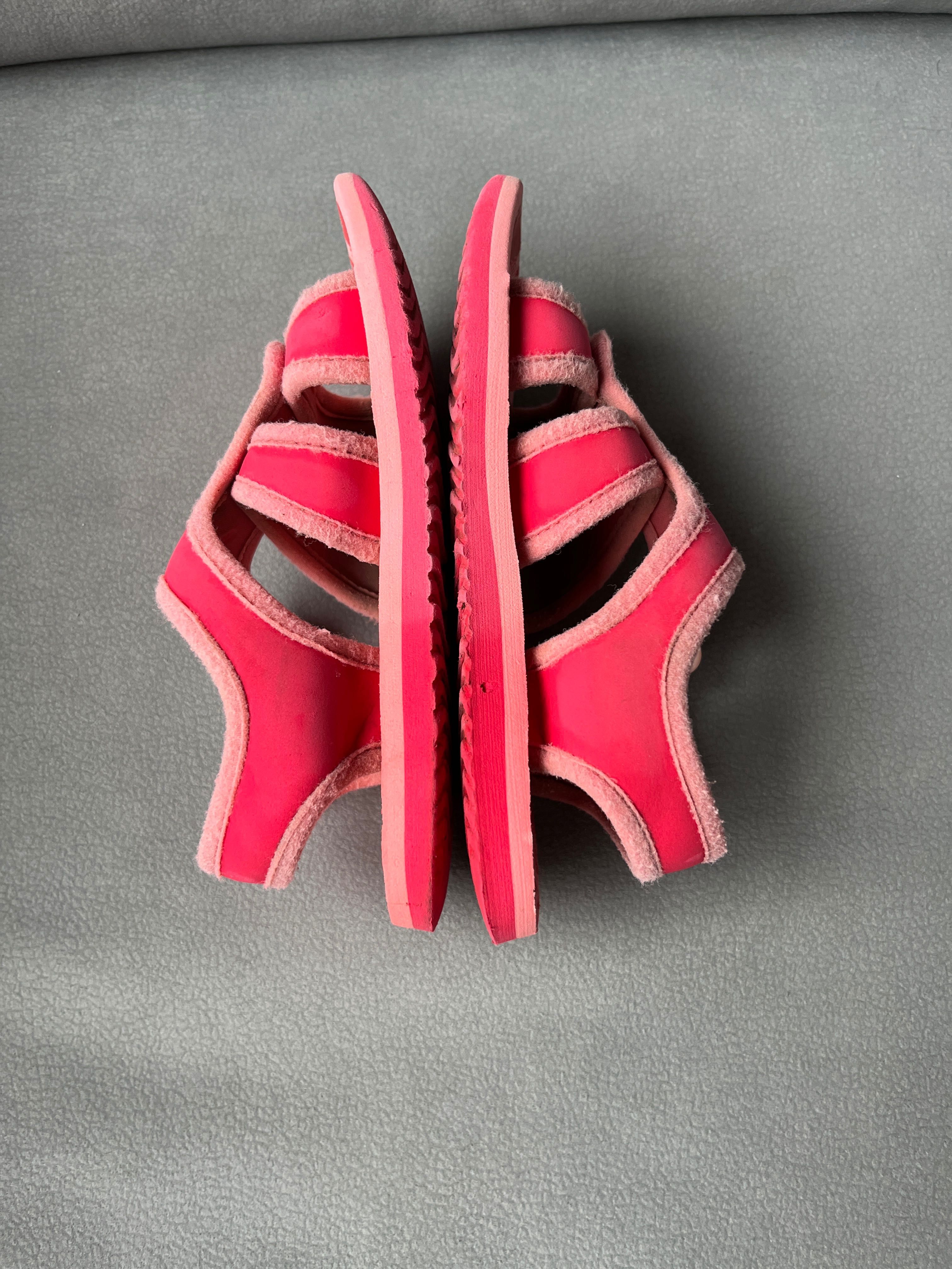 Różowe sandały PUMA sandałki dziewczęce z zapięciem na rzep 29-30