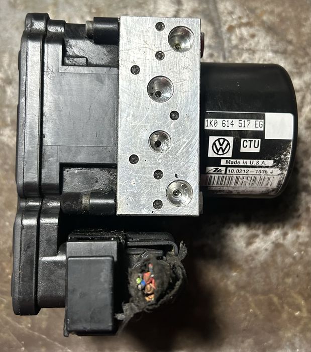 Блок ABS Volkswagen passat