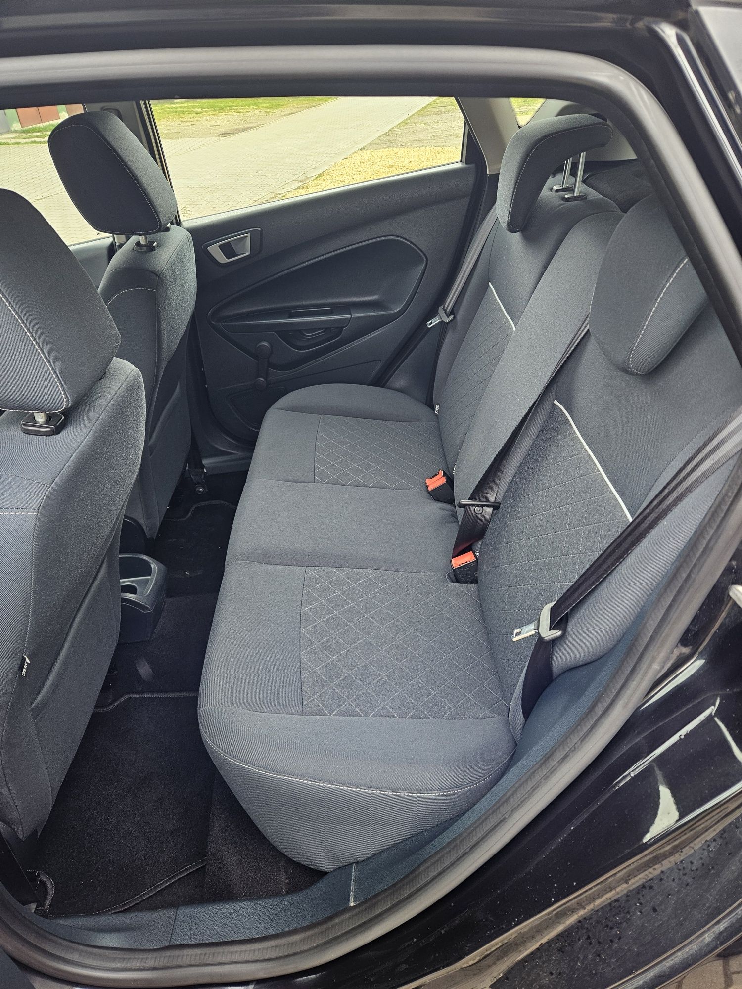 Ford Fiesta 2012R 1.2 82km 170tyśPrzebiegu Klima Grzana Szyba i Fotele