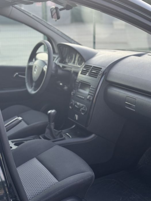 Mercedes A180D para venda em excelente estado de conservação
