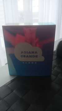 Pudełko po perfumach Ariana Grande Cloud