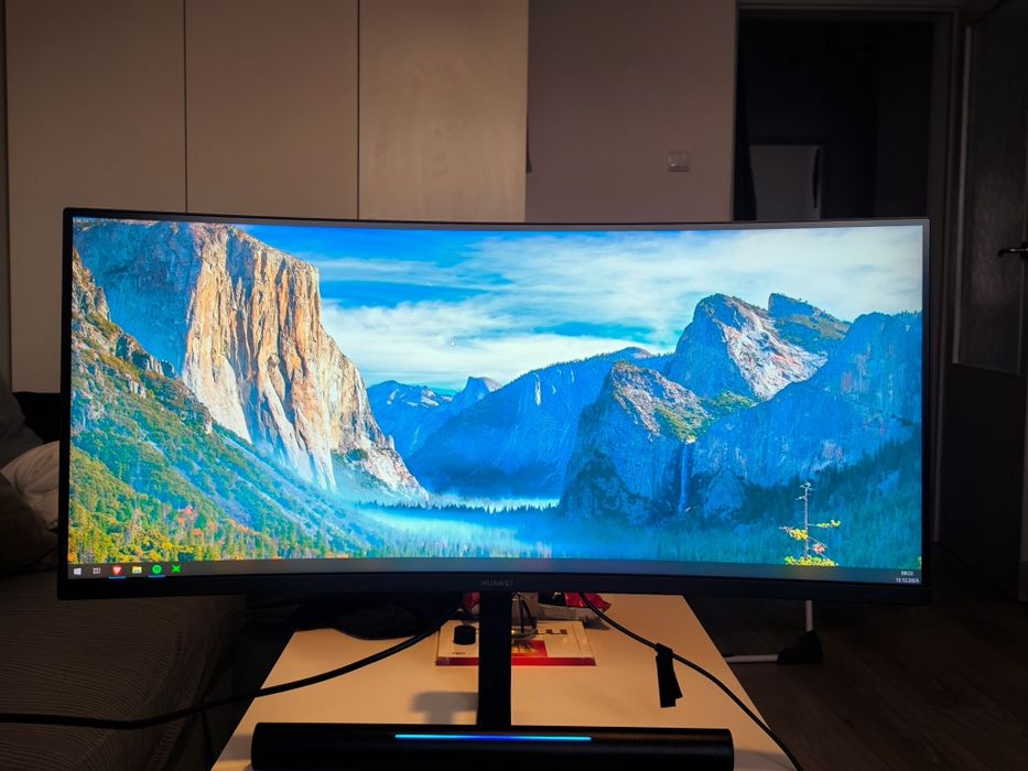 Monitor LED Huawei watch Gt34 34" 3440 z 1440px z soundbarem 165hz