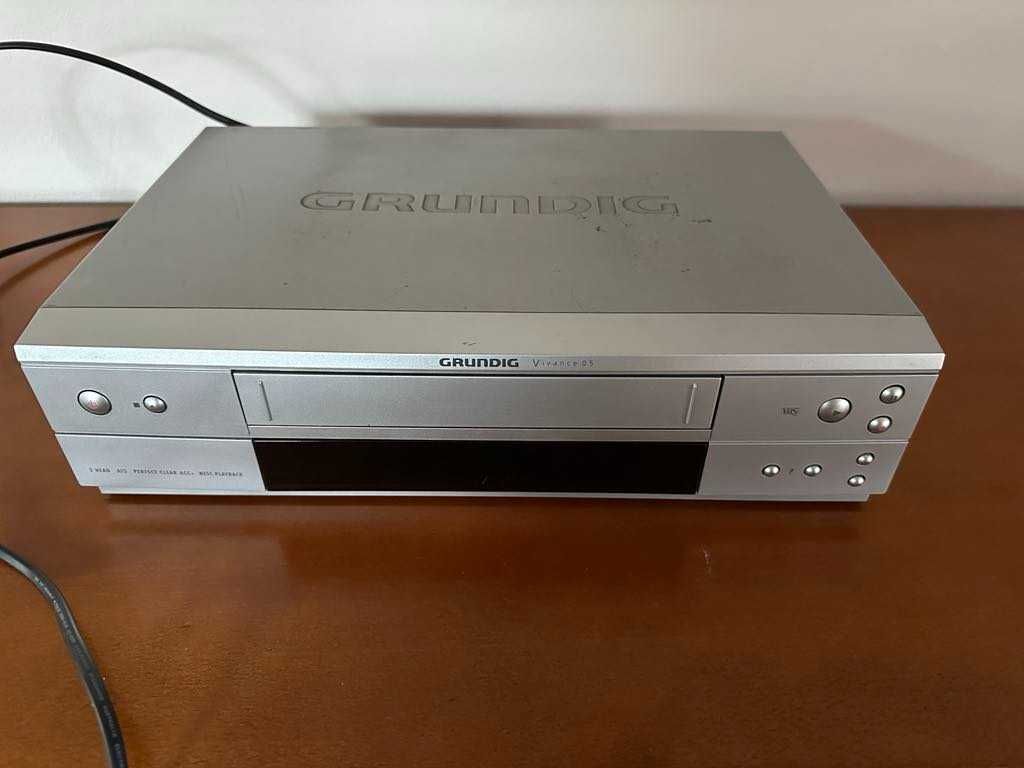 Magnetowid VHS Grundig VIVANCE GV 3205 VPS Darmowa dostawa