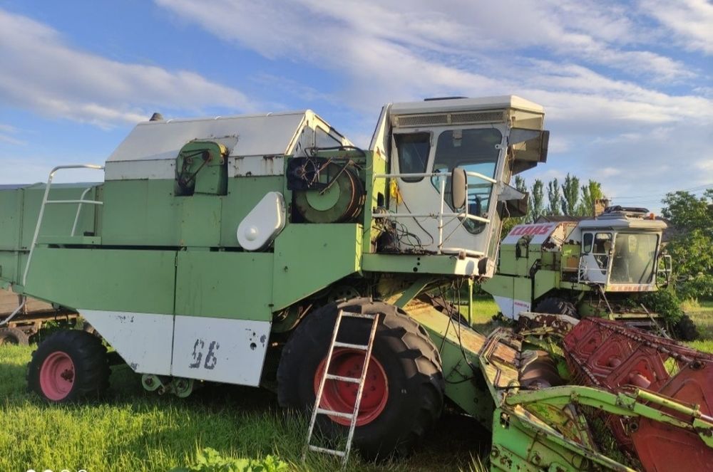 Зернозбиральний комбайн КЛААС ДОМІНАТОР 106