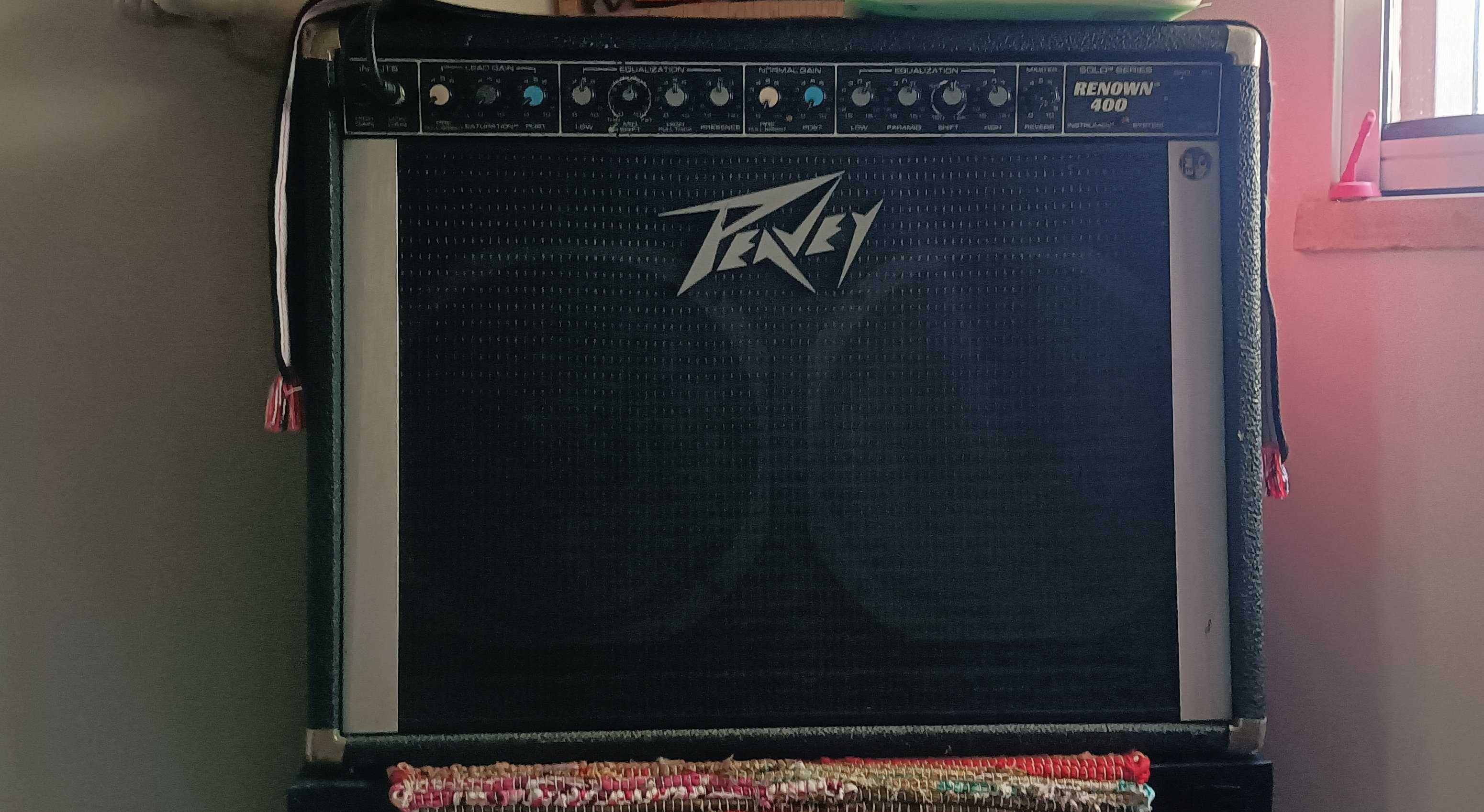 Peavey Renown 400