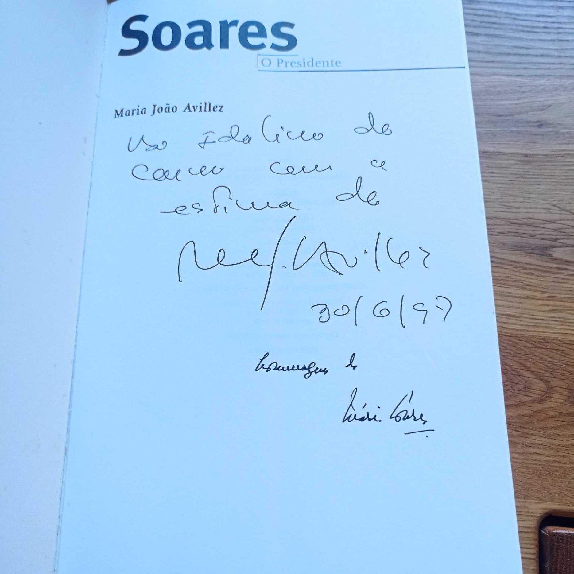 vendo livro Soares o presidente autografado