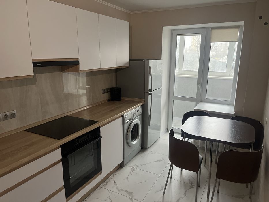 1ка, Дарницька пл., вул.Сосніцька 21, без %.