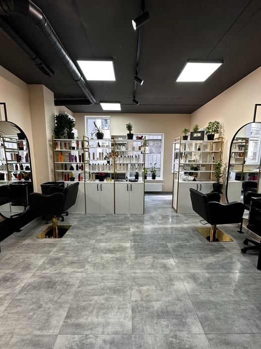 Оренда робочого місця для майстра колориста/перукаря