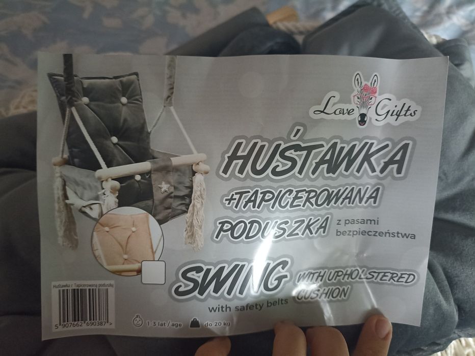 Huśtawka dla dzieci z tapicerowaną poduszką