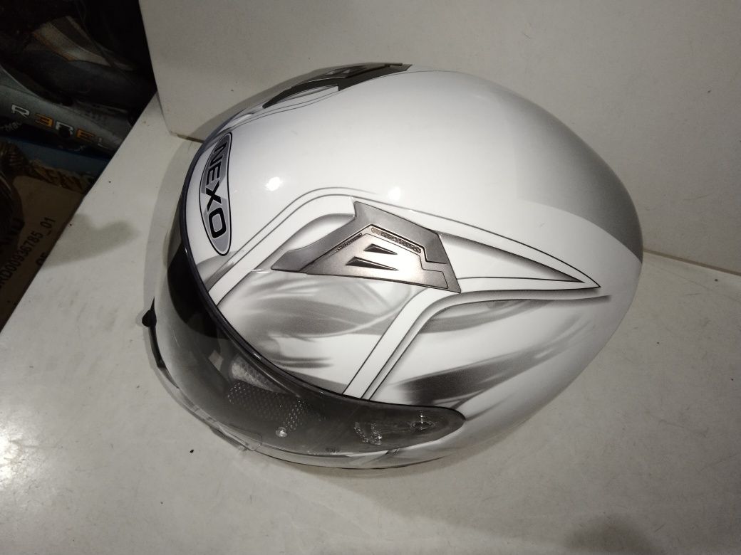 Kask motocyklowy NEXO rozmiar M 58 jak nowy